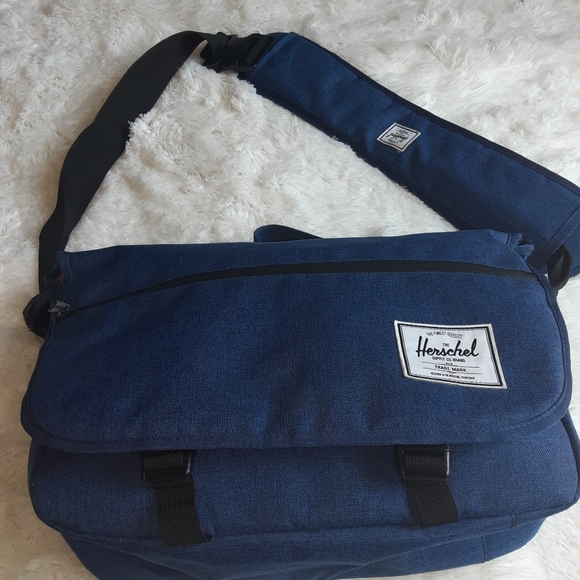 herschel utility bag